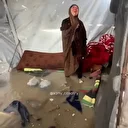 Gazze'de Filistinlilerin kaldığı çadırları su bastı