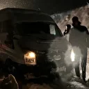 Hakkari'de kar ve tipi: Mahsur kalan araçlar ve vatandaşlar kurtarıldı