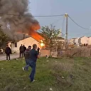 Arnavutköy’de çıkan gecekondu yangını ekiplerin müdahalesiyle söndürüldü