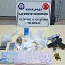 İzmir'de uyuşturucu operasyonu: İki şüpheli tutuklandı