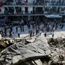 إصابة 10 فلسطينيين بقصف إسرائيلي على مدرسة ومركز إيواء في غزة
