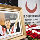 Cep Herkülü unutulmadı: Naim Süleymanoğlu kabri başında dualarla anıldı