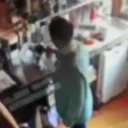 Beyoğlu'nda bir kafede Türk kahvesi içen kadın zehirlendi: Endüstriyel bulaşık deterjanıyla hazırlanan kahve yüzünden entübe edildi