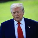 ترامب يدعو إلى "معيار فيدرالي" لتنظيم الذكاء الاصطناعي