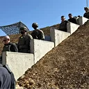 نتنياهو يجري جولة في المنطقة العازلة بسوريا برفقة مسؤولين