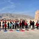 Batman'da uçurtmalar hakları ihlal edilen çocuklar için havalandı