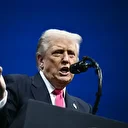 Trump signe un projet de loi imposant la divulgation des dossiers concernant Jeffrey Epstein