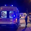 Yayaya çarpan motosiklet savruldu: Üç yaralı