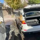 Çöpe atılan yanıcı madde otomobili yaktı