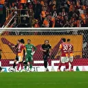 Ünlü yorumcudan Galatasaraylı oyuncuya: Futbolculuk yapma!
