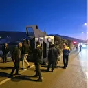 Bingöl’de saman yüklü kamyon devrildi