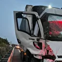 Manisa'da kamyon traktöre çarptı: 1 ölü 6 yaralı