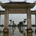 Vietnam'daki sel felaketinde büyük hasar oluştu