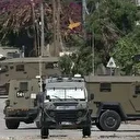 الاحتلال الإسرائيلي يقتحم قرية بالضفة ويحاصر منزلا وسط إطلاق نار 