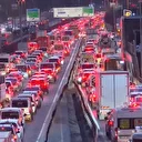 Yoğunluk yüzde 90'a ulaştı: Trafik durma noktasına geldi, araçlar güçlükle ilerledi