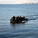 İzmir'de göçmen botu battı: Can kaybı var