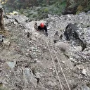 Kayalıklarda mahsur kalan keçiler kurtarıldı