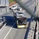 Sultangazi'de yanlış yola giren İETT otobüsü trafiği tehlikeye attı