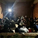 Kaçmak için inşaatta gizlenen 28 kaçak göçmen yakalandı