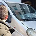 Park halindeki araca ateş açıldı