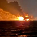 Kandıra açıklarında gemi yangını: 25 kişilik mürettabat tahliye edildi