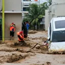 سومطرة.. ارتفاع حصيلة السيول والانهيارات الأرضية إلى 174 قتيلا