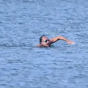 Papa'nın ayini öncesi İznik Gölü'ne girdi: Sahil güvenliğin vatandaşa müdahalesi kamerada