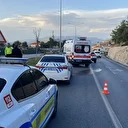 Motosikletteki iki kişiyi yaralayan kaza