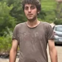 Rize'de yolun karşısına geçerken otomobilin çarptığı yaya öldü