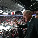 Cumhurbaşkanı Erdoğan A Milli Basketbol Takımı’nın maçını tribünden izledi