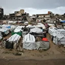 Şiddetli yağış nedeniyle Gazze Şeridi'nde çadırlar su altında kaldı