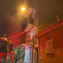 Yangın yaşlı kadını evsiz bıraktı