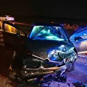 Yağışlı yolda zincirleme kaza: Üç araç birbirine girdi