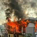 Evi ateşe verip 2 jandarmayı bıçakla yaraladı: Şüpheli vurularak etkisiz hale getirildi