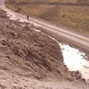 Ankara’da toprak kayması meydana gelen yol trafiğe kapatıldı