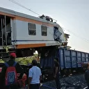 Inde: le bilan du crash ferroviaire s’élève à 11 morts