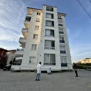 Beşinci kattan düşen öğretmen hayatını kaybetti