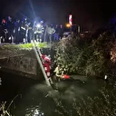 Bartın'da dere yatağına devrilen motosikletin sürücüsünü itfaiye kurtardı