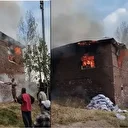 Hakkari’de 2 katlı toprak evde yangın: Ev kullanılamaz hale geldi