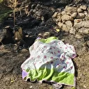 Bahçesindeki otları yakarken alevlerin arasında kaldı