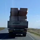 Afyonkarahisar'da tuğla yüklü TIR’ın tehlikeli yolcuğu