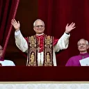 بابا الفاتيكان ينتقد ضجيج السلاح في لبنان ويدعو إلى المحبة ووحدة اللبنانيين