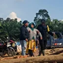 Endonezya'daki sel ve heyelanların ardından sivillerin tahliyesi devam ediyor