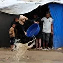 الدفاع المدني في غزة: تلقينا ألف طلب مساعدة من نازحين غمرت الأمطار خيامهم