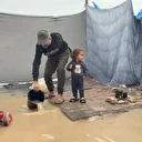 Şiddetli yağış Gazze'de binlerce Filistinli ailenin çadırını sular altında bıraktı