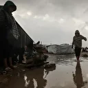 Gazze'de yüzlerce çadır yoğun yağış nedeniyle sular altında kaldı