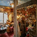 Diyarbakır'da 60 yıl boyunca görev yaptığı illerden topladı: Evinin bir odasını ayırdı, hepsinin üzerinde not var