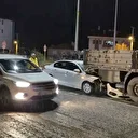 Bartın'da feci kaza: Otomobil tırın dorsesine ok gibi saplandı