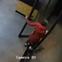 Esenyurt’ta kuaförde işlem yaptıran kadın ’kartımı arabada unuttum’ bahanesiyle kaçtı