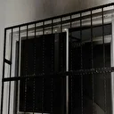 Boşanma aşamasındaki eşinin yaşadığı apartmanı kundaklamaya çalıştığı iddia edilen kişi yakalandı